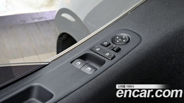 Hyundai Staria 2022 — photo 29