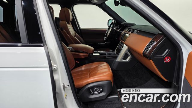 Land Rover Range Rover 2017 — photo 17