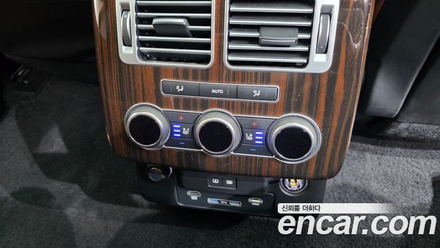 Land Rover Range Rover 2017 — photo 25