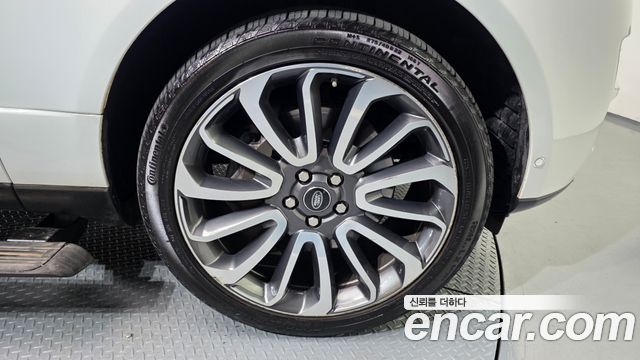 Land Rover Range Rover 2017 — photo 7