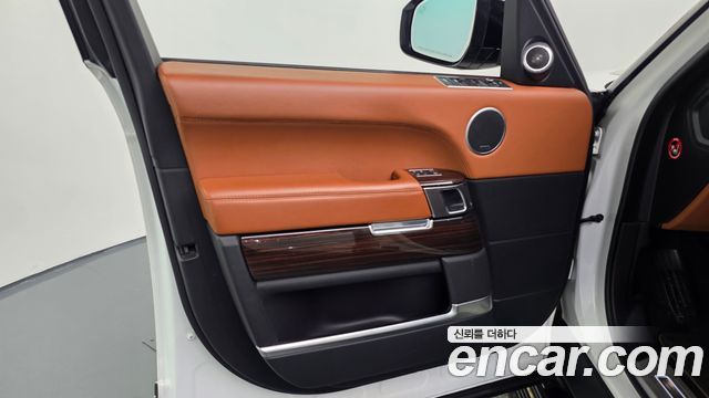 Land Rover Range Rover 2017 — photo 14