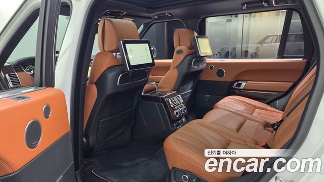 Land Rover Range Rover 2017 — photo 16