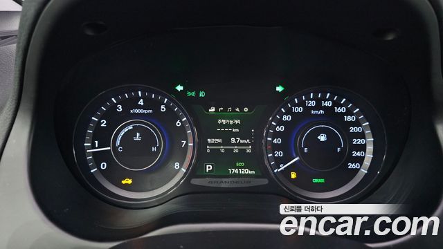 Hyundai Grandeur 2017 — photo 11