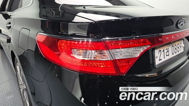 Hyundai Grandeur 2017 — photo 9