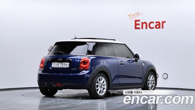 Mini Cooper 2018 — photo 2