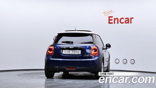 Mini Cooper 2018 — photo 4