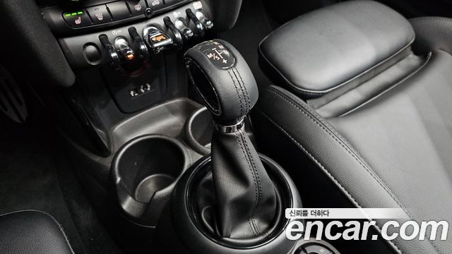 Mini Cooper 2018 — photo 12