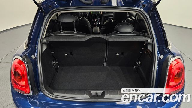 Mini Cooper 2018 — photo 23