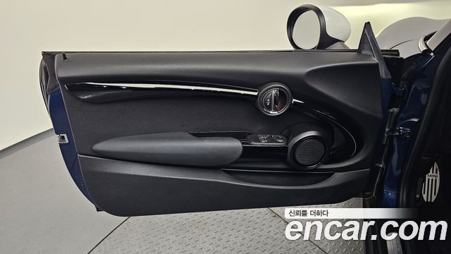 Mini Cooper 2018 — photo 14