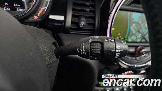 Mini Cooper 2018 — photo 29