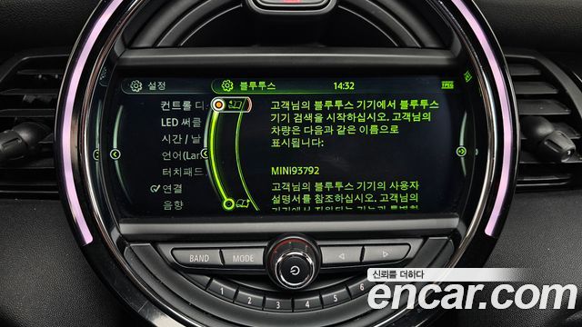 Mini Cooper 2018 — photo 33