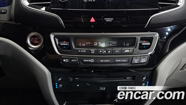 Honda Pilot 2021 — photo 29