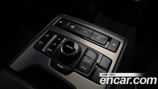 Hyundai Genesis 2015 — photo 26