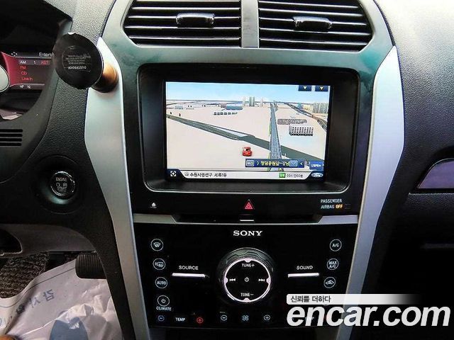 Ford Explorer 2014 — photo 14