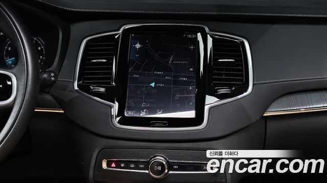 Volvo XC90 2021 — photo 20