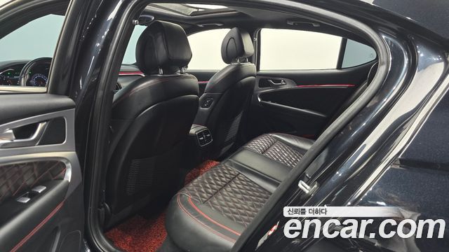 Genesis G70 2019 — photo 17
