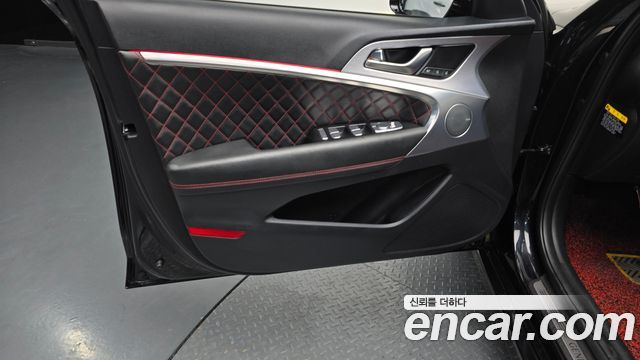 Genesis G70 2019 — photo 14