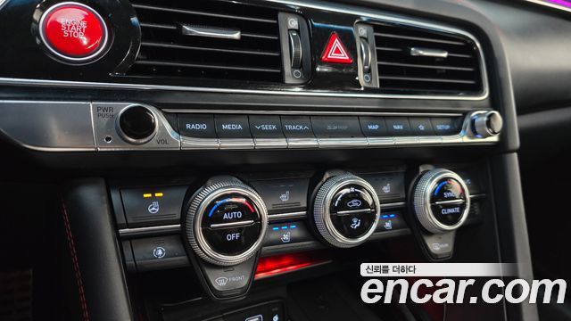 Genesis G70 2019 — photo 31