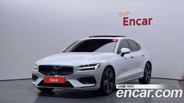 Volvo S60 2020 — photo 1