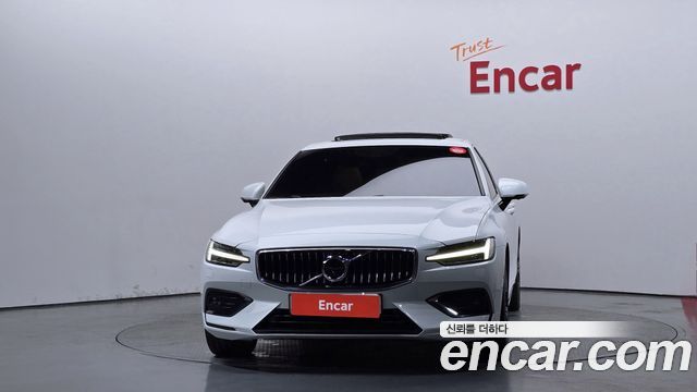 Volvo S60 2020 — photo 3