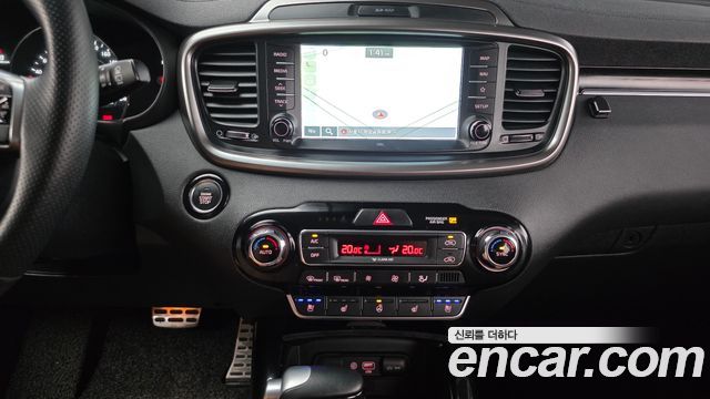 Kia Sorento 2020 — photo 24
