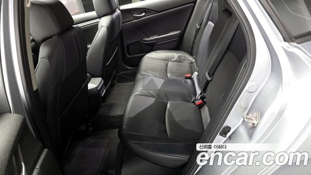 Honda Civic 2017 — photo 12