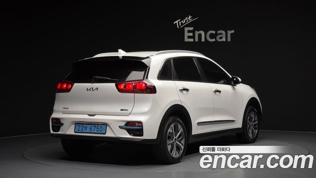 Kia Niro 2022 — photo 3