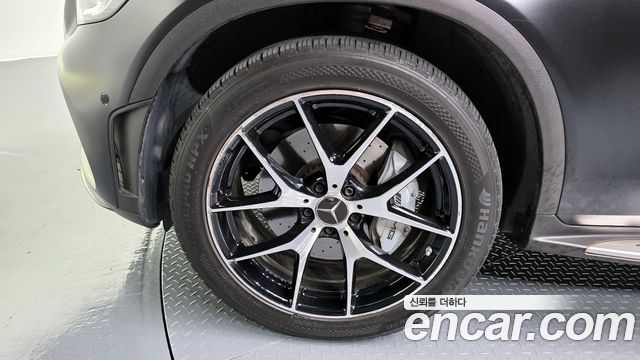 Mercedes-Benz GLC-Class 2022 — photo 5