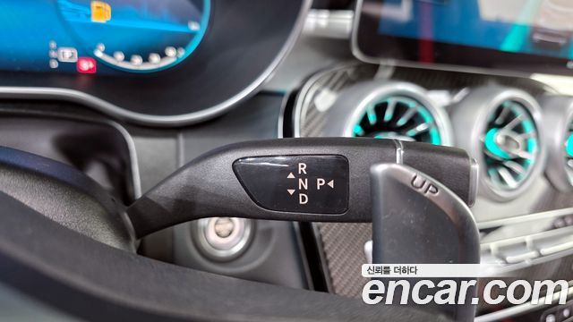 Mercedes-Benz GLC-Class 2022 — photo 12