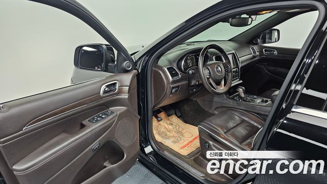 Jeep Cherokee 2018 — photo 10
