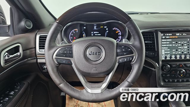 Jeep Cherokee 2018 — photo 15
