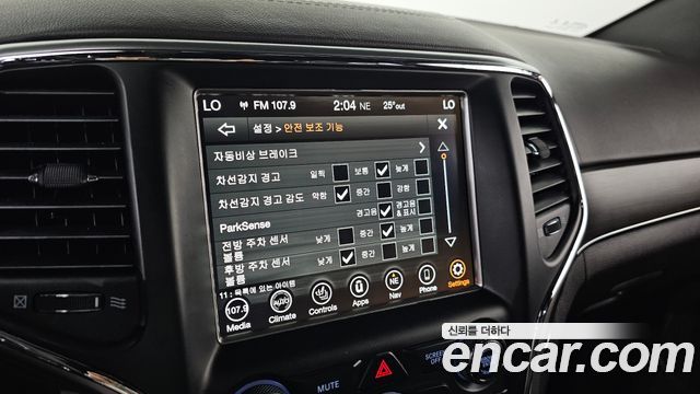 Jeep Cherokee 2018 — photo 18
