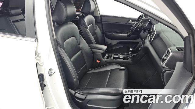 Kia Sportage 2018 — photo 12