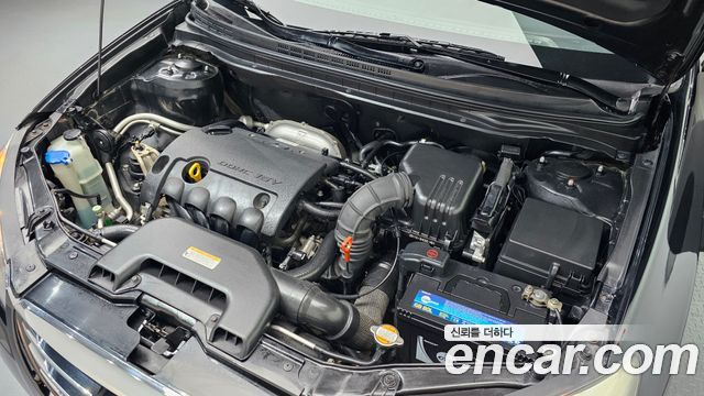 Hyundai AVANTE 2010 — photo 6