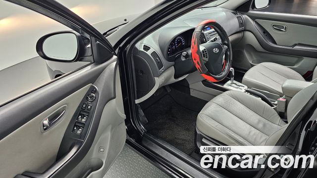 Hyundai AVANTE 2010 — photo 10
