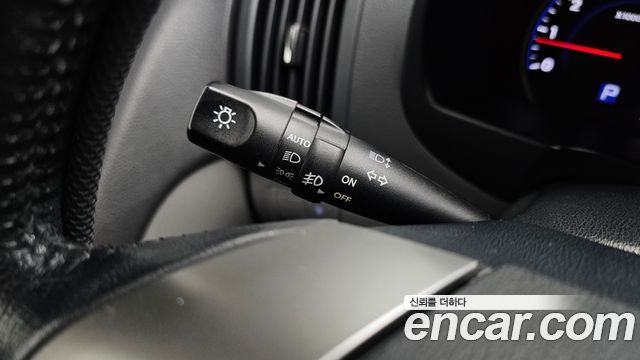 Hyundai AVANTE 2010 — photo 20