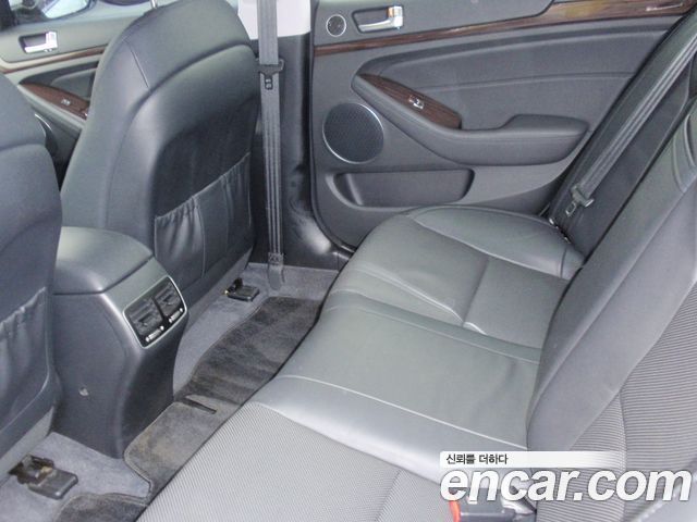Kia K7 2016 — photo 10