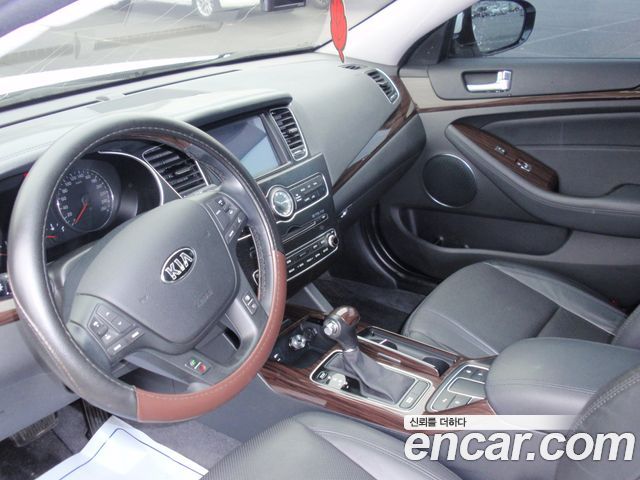 Kia K7 2016 — photo 14