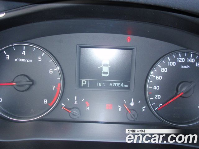 Kia K7 2016 — photo 15