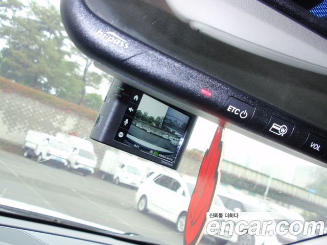 Kia K7 2016 — photo 18