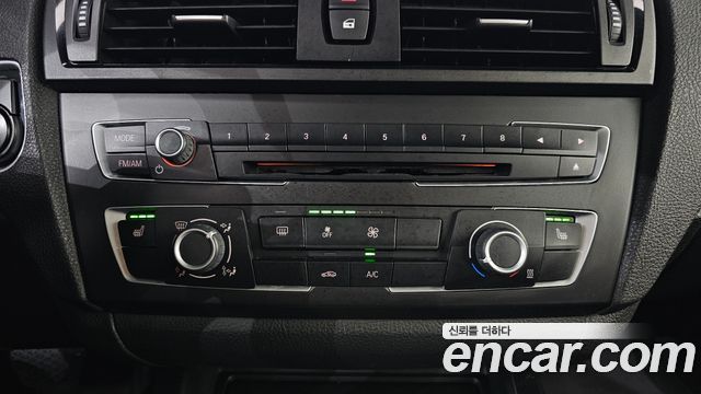 BMW 1-Series 2015 — photo 18