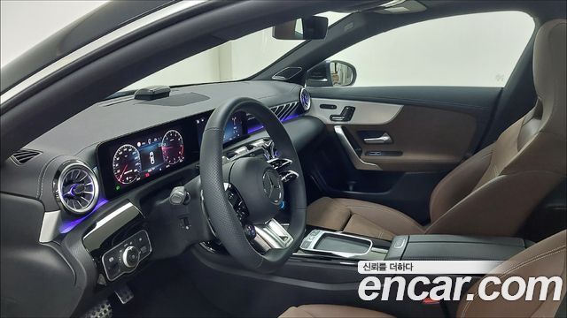 Mercedes-Benz CLA-Class 2026 — photo 13