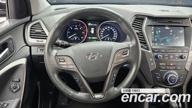 Hyundai Santafe 2016 — photo 13