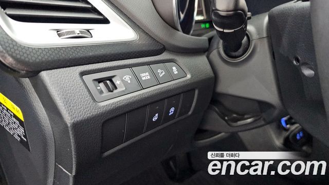 Hyundai Santafe 2016 — photo 17