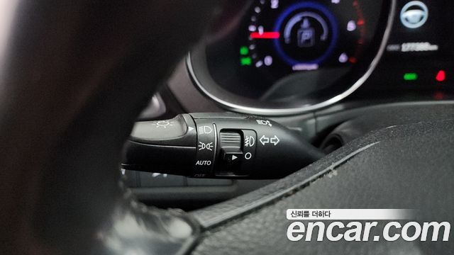Hyundai Santafe 2015 — photo 28