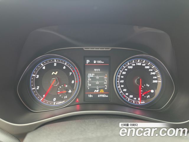 Hyundai Veloster 2021 — photo 9