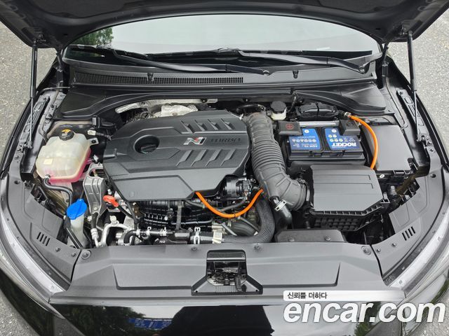 Hyundai Veloster 2021 — photo 11