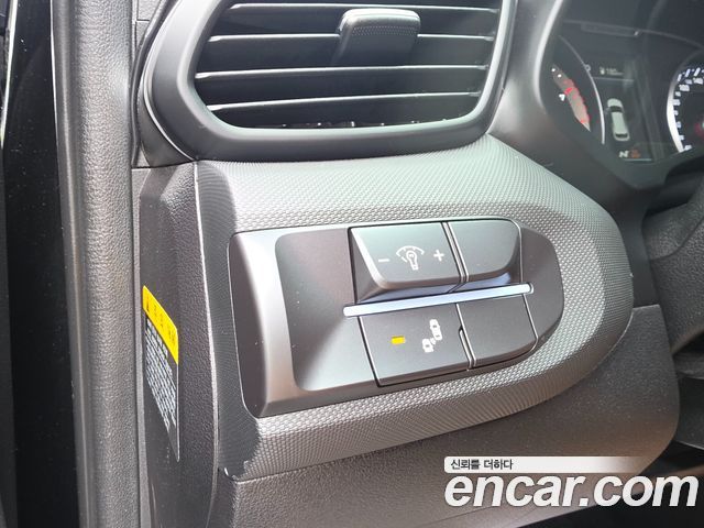 Hyundai Veloster 2021 — photo 12