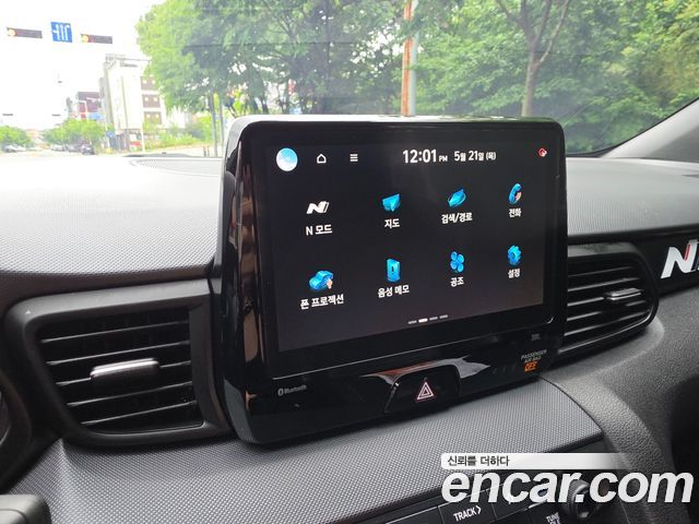 Hyundai Veloster 2021 — photo 14