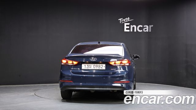 Hyundai AVANTE 2016 — photo 4